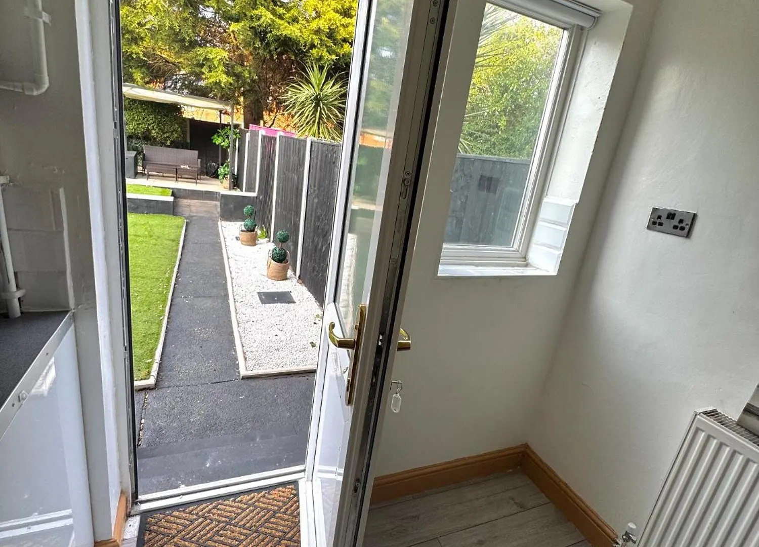 Contractor Haven- 3Bdr Crew House, Free Parking, Fast Wifi & Private Garden Apartment Nottingham